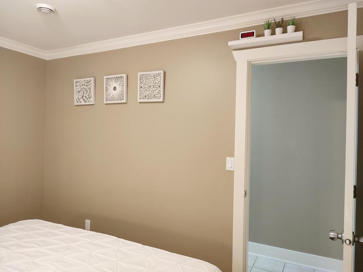 Private Suite W King Bed, Ground Level, Naturally Bright Vancouver Buitenkant foto
